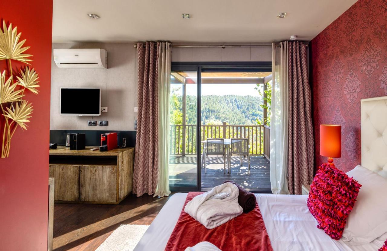 Domaine De Chalveches Hotel Spa 4* Faugeres  Екстериор снимка